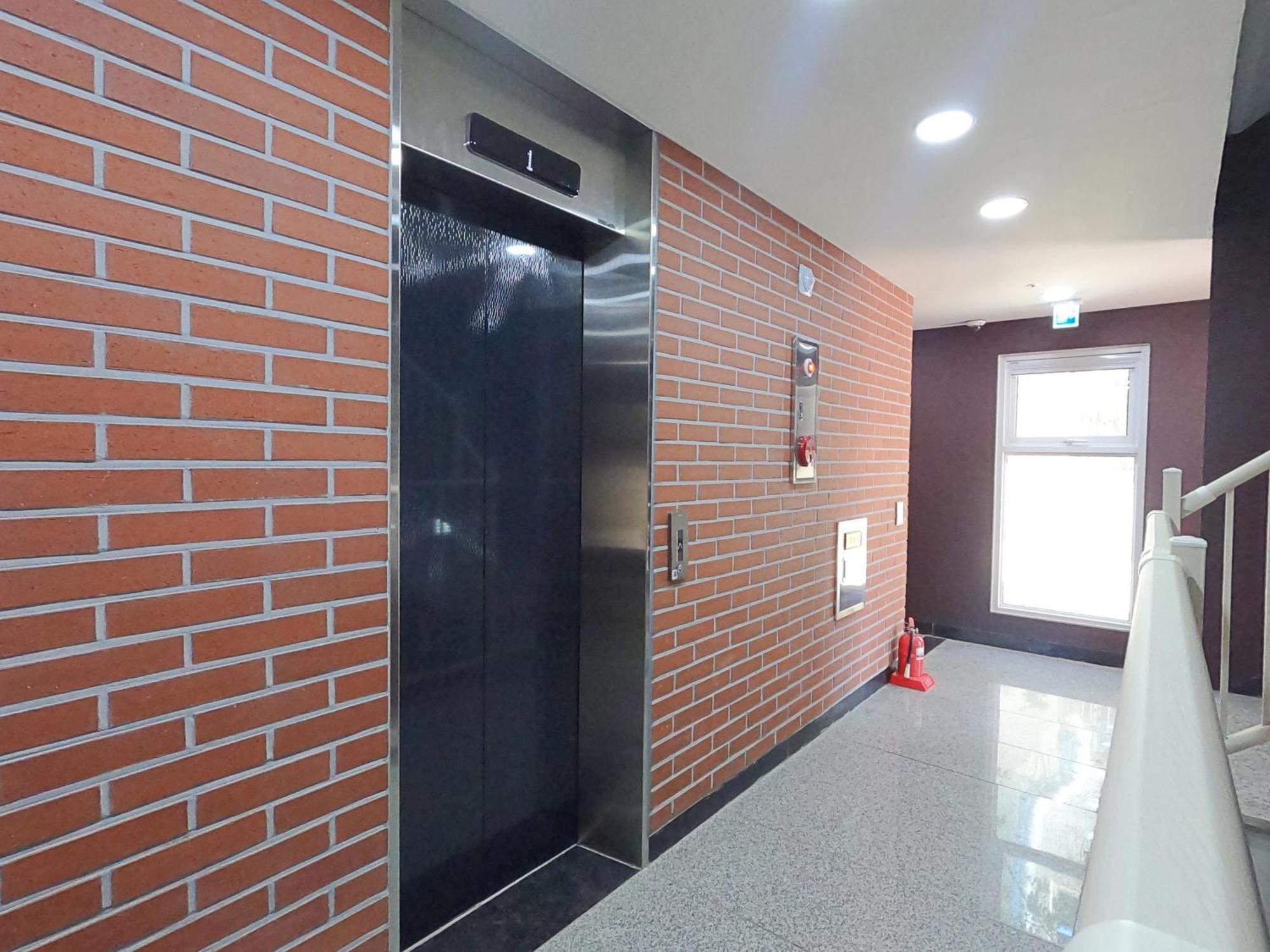 Sokcho Station Hostel Exterior photo